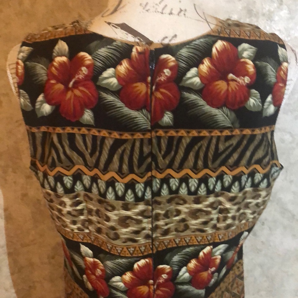 Kathie Lee Sleeveless Safari Floral Dress - Picture 4 of 8